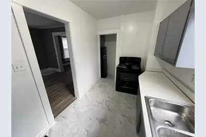 212 E Hillcrest Avenue, Dayton, OH 45405 - Photo 10