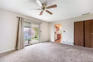 2108 Sir Lockesley Dr, Miamisburg, OH 45342 - Photo 14