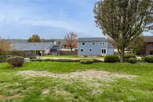 2108 Sir Lockesley Dr, Miamisburg, OH 45342 - Photo 28