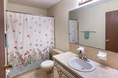 2108 Sir Lockesley Drive, Miamisburg, OH 45342 - Photo 16