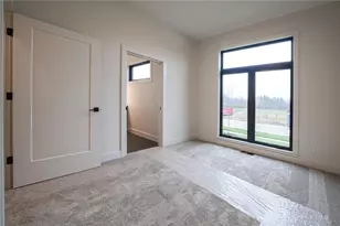 1226 Normandy Rue, Clearcreek Twp, OH 45458 - Photo 44