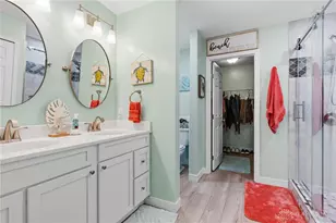 1579 Little Falls Dr, Clearcreek Twp, OH 45458 - Photo 4