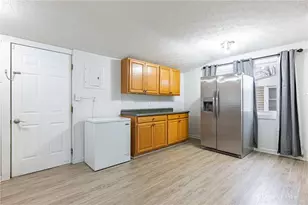 698 S Riverview Ave, Miamisburg, OH 45342 - Photo 6