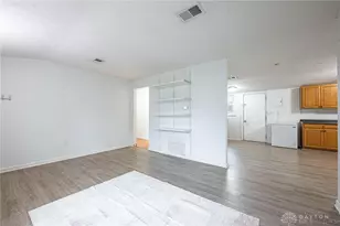 698 S Riverview Ave, Miamisburg, OH 45342 - Photo 4