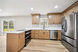 955 Oak Dale Dr, Xenia, OH 45385 - Photo 12