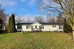 202 Jamestown Rd, South Charleston, OH 45368 - Photo 2