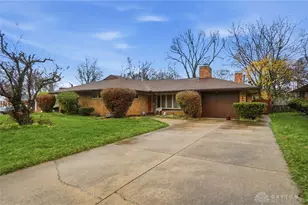 3698 Briar Pl, Dayton, OH 45405 - Photo 2