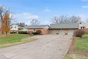 4458 Rose Marie Rd, Franklin, OH 45005 - Photo 2