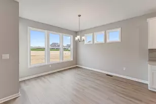 3604 Cypress Pointe Dr, Bellbrook, OH 45305 - Photo 8
