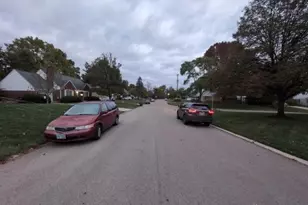 332 N Bromfield Rd, Dayton, OH 45429 - Photo 4