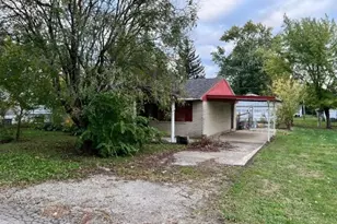 2108 Gipsy Dr, Dayton, OH 45414 - Photo 2