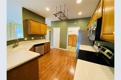 669 Carrick Drive, Dayton, OH 45458 - Photo 10