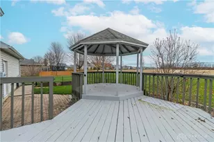 830 Pinehurst Dr, Tipp City, OH 45371 - Photo 38