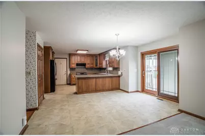 830 Pinehurst Drive, Tipp City, OH 45371 - Photo 8