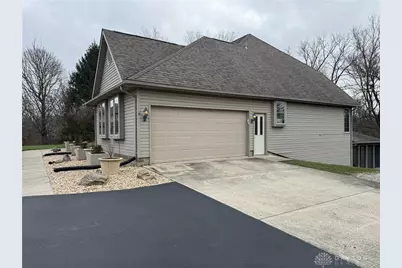 1650 Cranbrook Drive, New Carlisle, OH 45344 - Photo 2