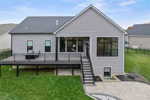 9905 Rothschild Ct, Clearcreek Twp, OH 45458 - Photo 10