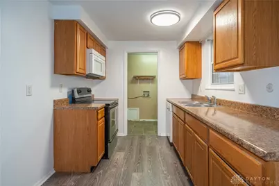 6773 Summerdale Drive, Huber Heights, OH 45424 - Photo 12