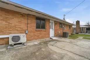 7621 Shalamar Dr, Dayton, OH 45424 - Photo 36