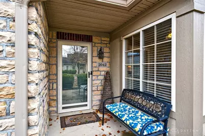 2042 Wentworth Village Drive, Bellbrook, OH 45305 - Photo 4