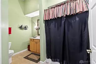 2042 Wentworth Village Dr, Bellbrook, OH 45305 - Photo 22