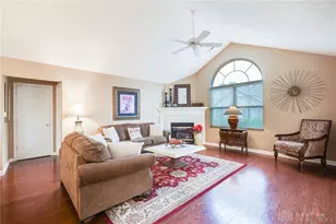 2042 Wentworth Village Dr, Bellbrook, OH 45305 - Photo 6