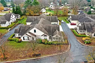 2042 Wentworth Village Dr, Bellbrook, OH 45305 - Photo 34