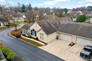 2042 Wentworth Village Dr, Bellbrook, OH 45305 - Photo 32