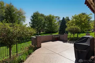 2350 Spring Rose Dr, Dayton, OH 45459 - Photo 36