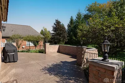 2350 Spring Rose Drive, Dayton, OH 45459 - Photo 32