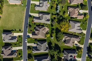 2350 Spring Rose Dr, Dayton, OH 45459 - Photo 40