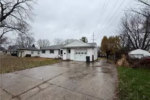 217 Wolf Ave, Englewood, OH 45322 - Photo 2