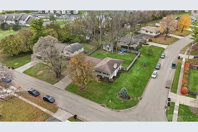 5801 Pondview Drive, Kettering, OH 45440 - Photo 2