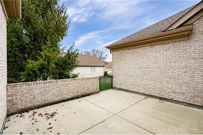 6835 Lorien Woods Drive, Dayton, OH 45459 - Photo 38