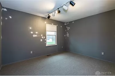 8581 Pinegate Way, Huber Heights, OH 45424 - Photo 30