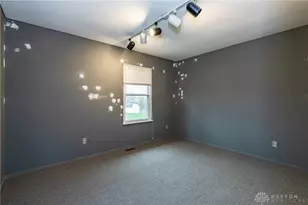 8581 Pinegate Way, Huber Heights, OH 45424 - Photo 30