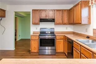 8581 Pinegate Way, Huber Heights, OH 45424 - Photo 12