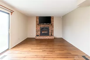 8581 Pinegate Way, Huber Heights, OH 45424 - Photo 14