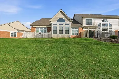 1124 Napa Ridge, Dayton, OH 45458 - Photo 4
