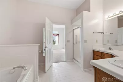 1124 Napa Ridge, Dayton, OH 45458 - Photo 24