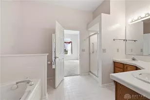 1124 Napa Ridge, Dayton, OH 45458 - Photo 24