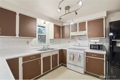 2400 Thor Drive, Springfield, OH 45503 - Photo 10