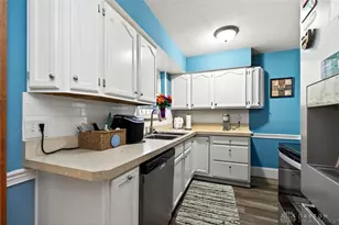 3241 Mirimar St, Kettering, OH 45409 - Photo 8