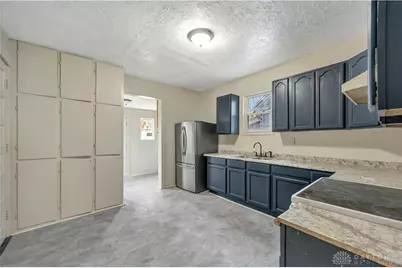 63 E Burton Avenue, Dayton, OH 45405 - Photo 12