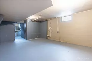 40 N Meadow Dr, Dayton, OH 45416 - Photo 24