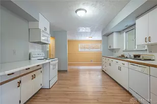 40 N Meadow Dr, Dayton, OH 45416 - Photo 8