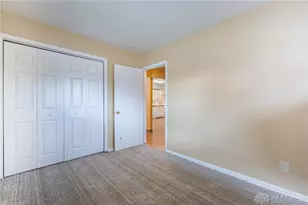 40 N Meadow Dr, Dayton, OH 45416 - Photo 14