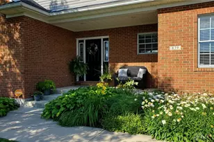 839 Shaftsbury Rd, Troy, OH 45373 - Photo 2