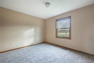 7601 Springdawn Dr, Trotwood, OH 45426 - Photo 18