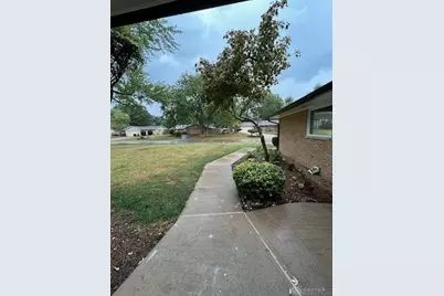 2272 Berrycreek Drive, Dayton, OH 45440 - Photo 2