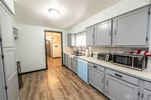 283 Spinning Rd, Dayton, OH 45431 - Photo 6